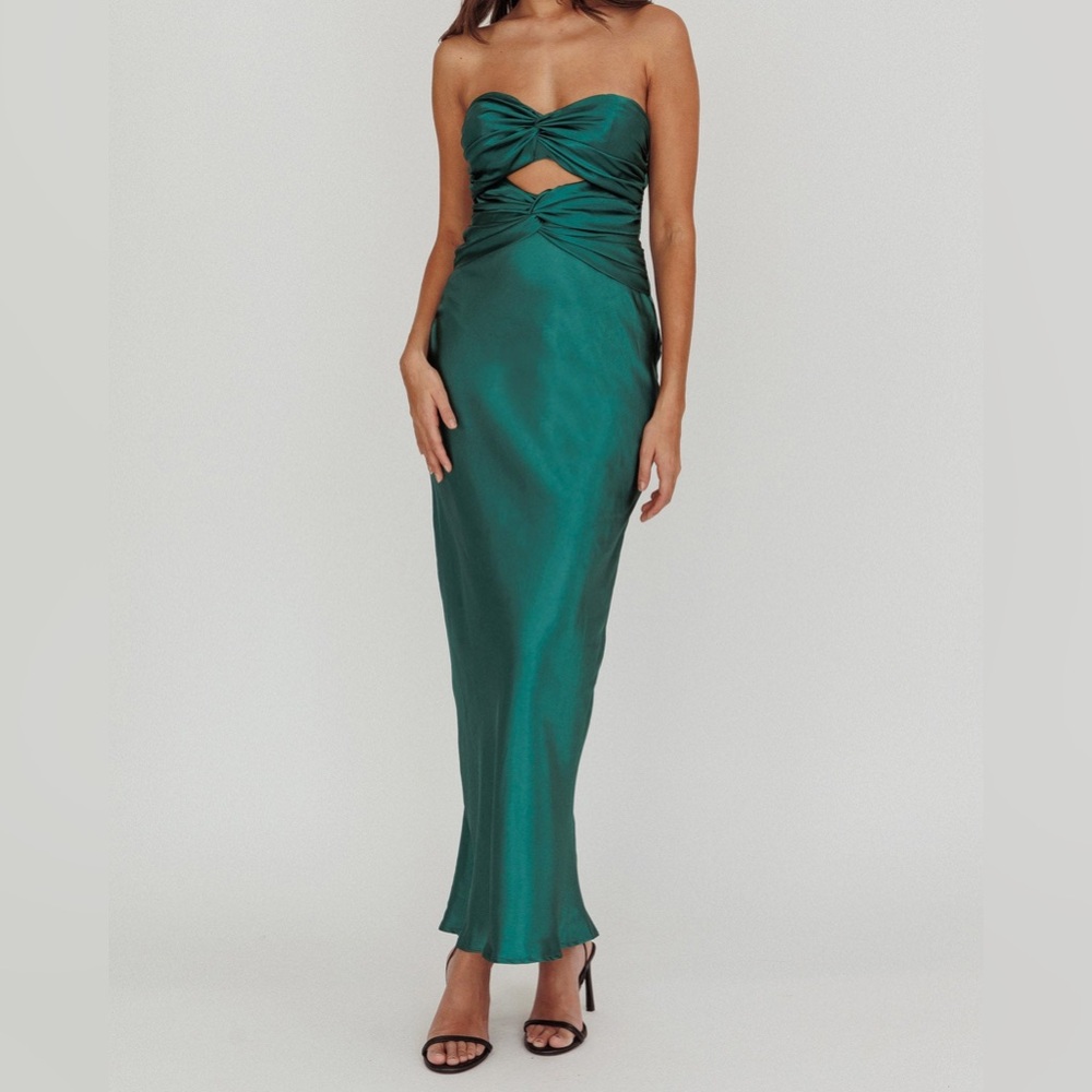Selfie Leslie Emerald Green Strapless Twist Cutout Satin Dress